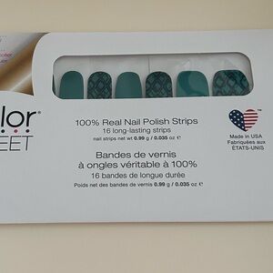 Color Street Nail Strips in Snake My Day